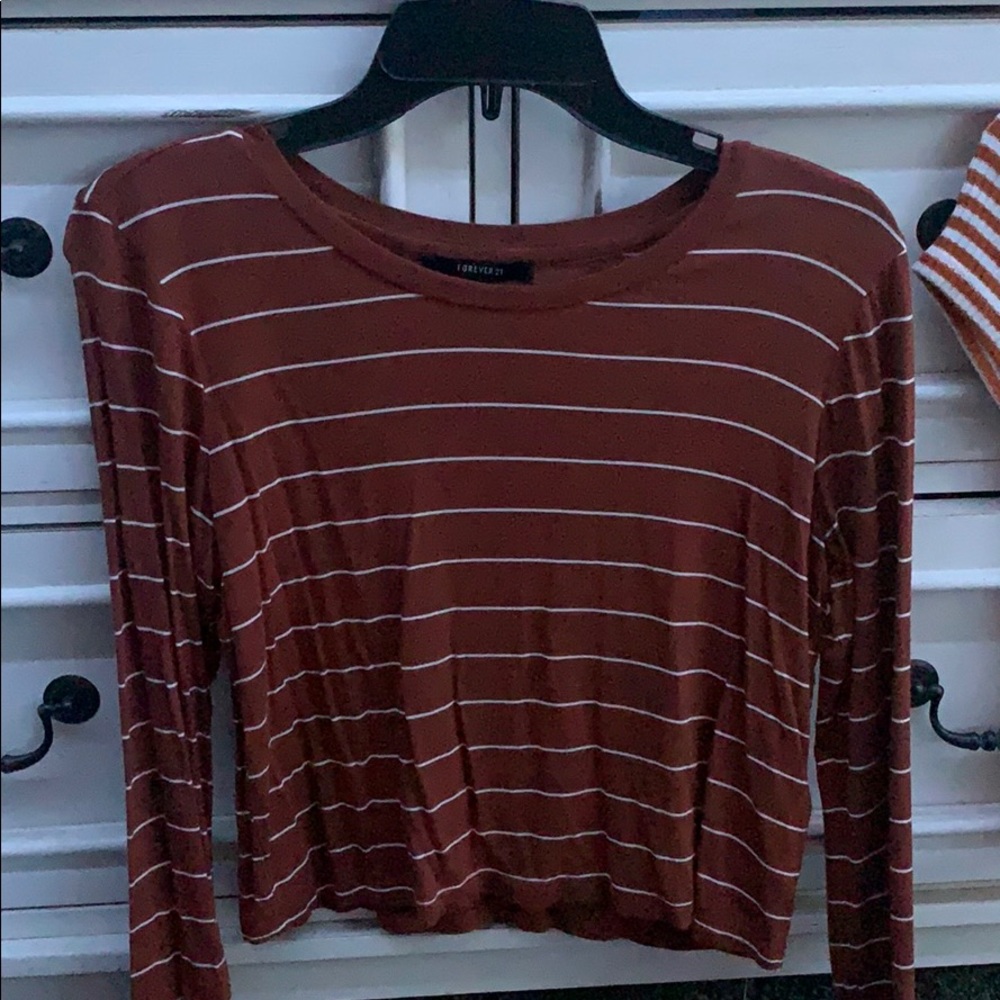 Long sleeve tee